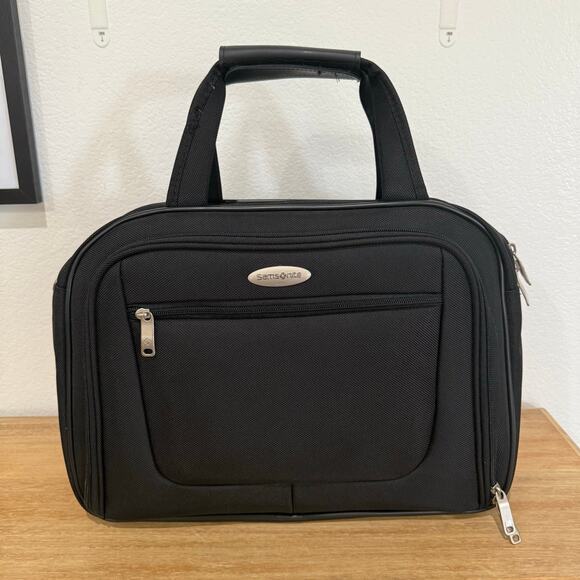 Samsonite 1910 Carry On Travel Bag Case Black Adjustable Strap Toiletries Bag - Picture 1 of 13